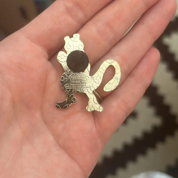 Pokemon Signed Lavender Purple MEWTWO Lapel or Hat Pin or Tie Tac 1.5 x 1 in - Picture 2 of 3